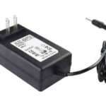 ADAPT DC 3000mA 110V/220V A 9V DC AUTOMATICO "250-SA9V3A"